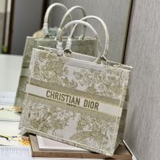 Christian Dior Shopping Bags